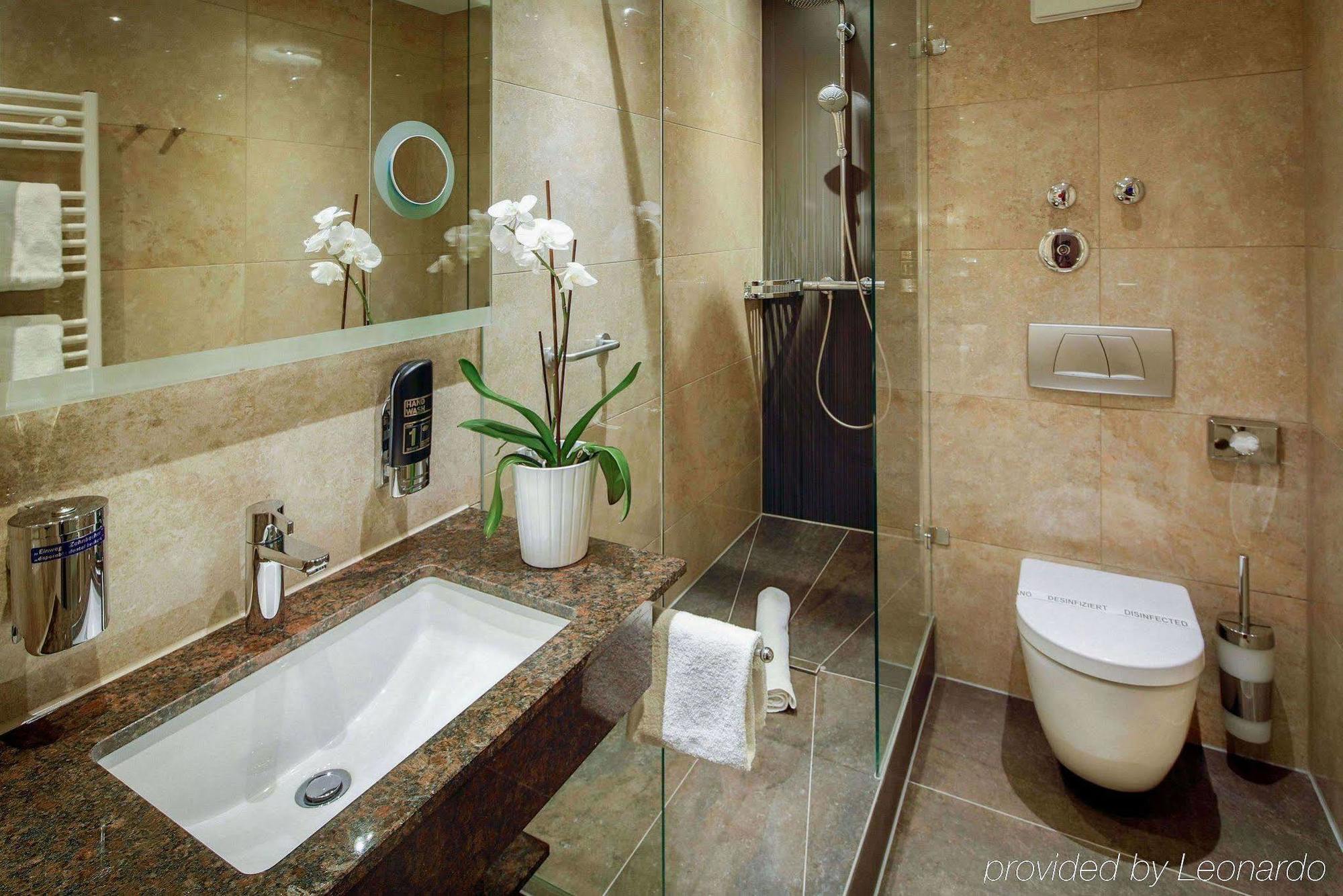 Tiptop Hotel Burgschmiet Garni Nuremberg Exterior photo