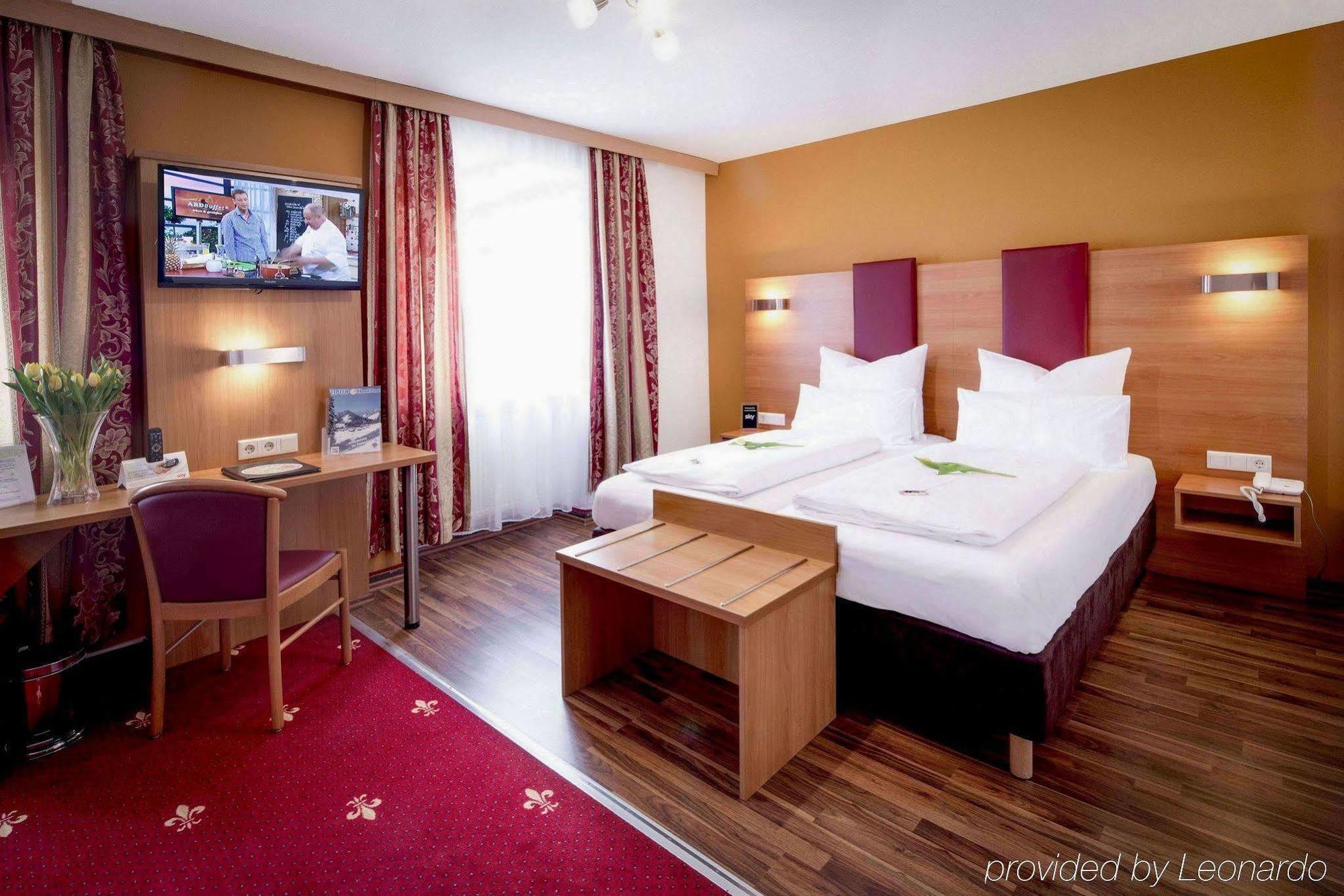 Tiptop Hotel Burgschmiet Garni Nuremberg Exterior photo