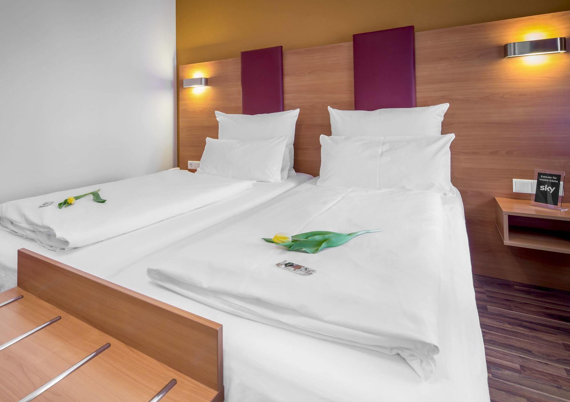 Tiptop Hotel Burgschmiet Garni Nuremberg Exterior photo